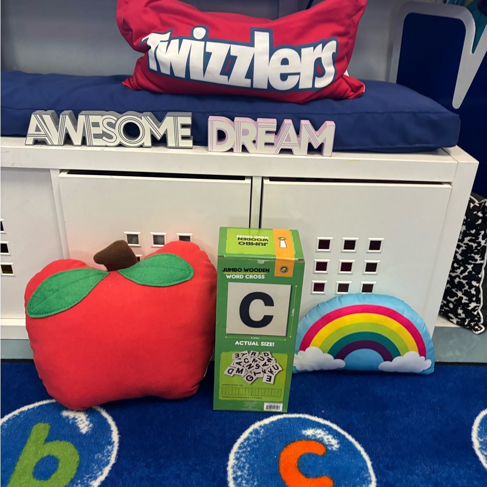 New Teacher Decor/Jumbo Wooden Word Cross Game 6 Piece Set - super cute